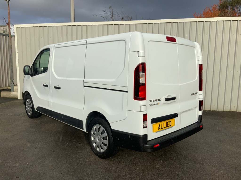 Renault Trafic Sl30 2.0 Dci 145Bhp Swb Business Plus Energy A YP71MWF White #5