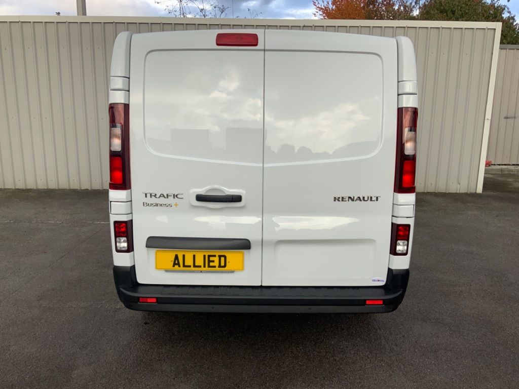 Renault Trafic Sl30 2.0 Dci 145Bhp Swb Business Plus Energy A YP71MWF White #6