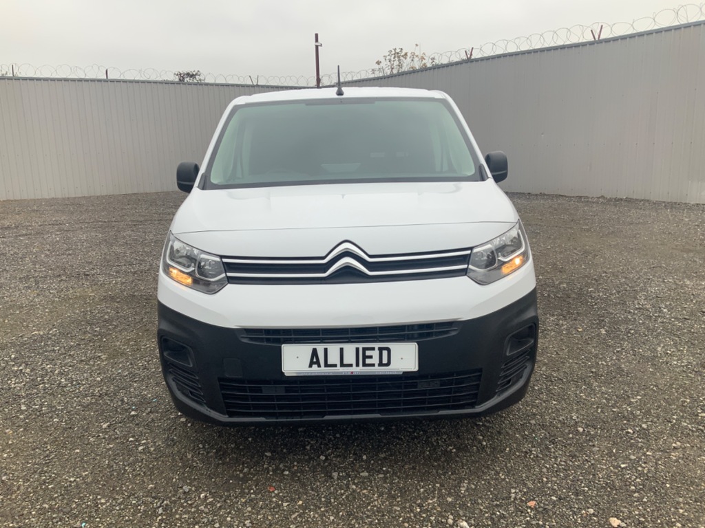 Citroen Berlingo 650 Enterprise Edition 1.5 100Bhp L1h1 M Bluehdi White #2