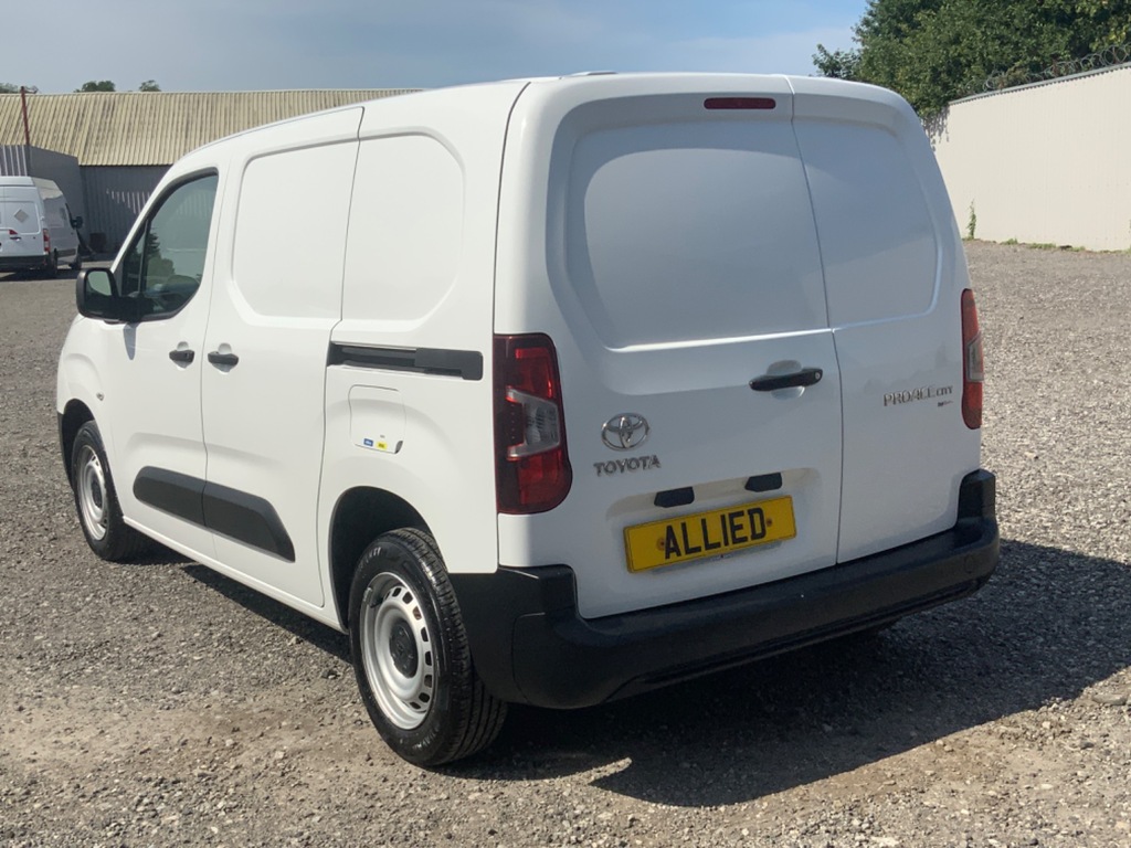 Toyota Proace City Active 1.5 100 Turbo D L1h1 Swb Air Con YP22WDU White #6