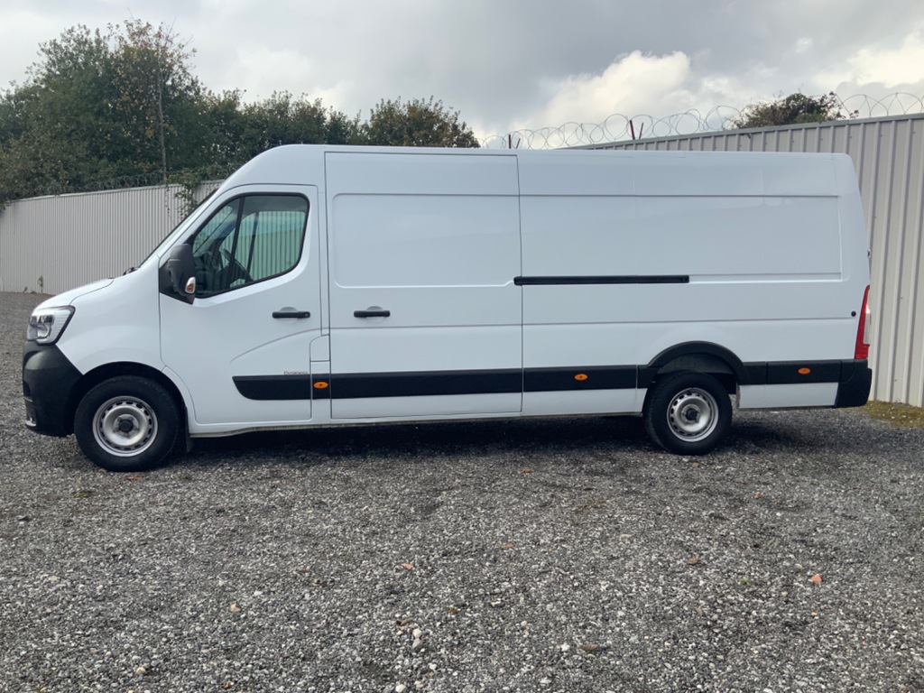 Renault Master Lml35 2.3 Dci 145 Bhp Xlwb Business Dci Rear Wh YM22SBU White #4