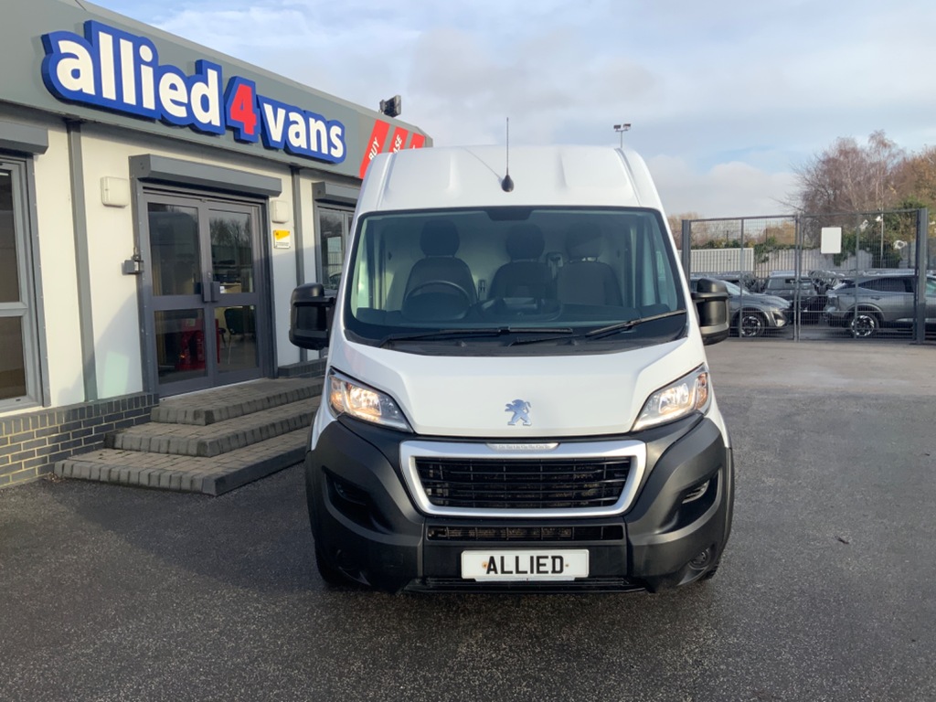 Peugeot Boxer 2.2 Bluehdi 435 L4h2 Professional Premium Plus P V YM73JJX White #2