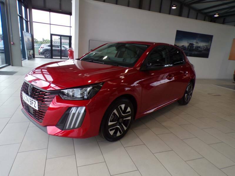 Peugeot 208 1.2 Puretech 100 Allure - 2024 74 GL74BFZ Red #2
