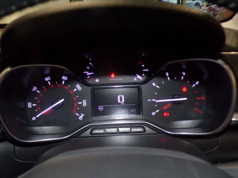 Citroen C3 1.2 Puretech 82 Flair - 2019 19 BF19JYR Orange #2