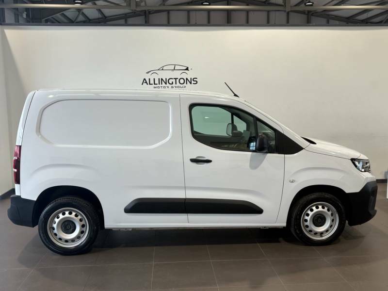 Peugeot Partner 1.5 Bluehdi 100 Professional Van - 2024 74 GL74LMX White #4
