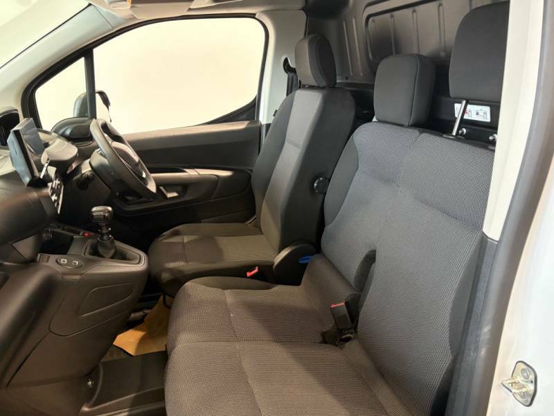 Peugeot Partner 1.5 Bluehdi 100 Professional Van - 2024 74 GL74LMV White #2