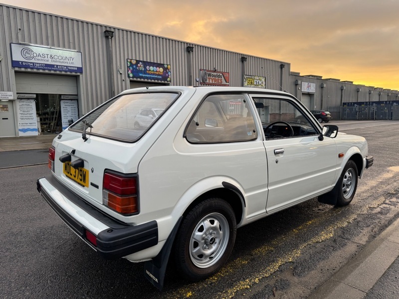 Honda Civic Hatchback White #6