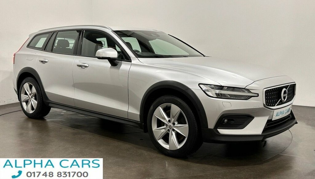 Volvo V60 Cross Country 2L Null GX19KNP Silver