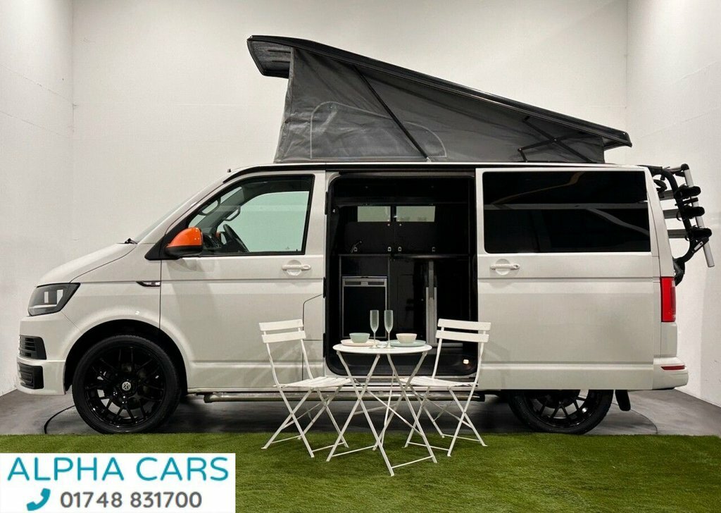 Volkswagen Campervan 2L Trendline White