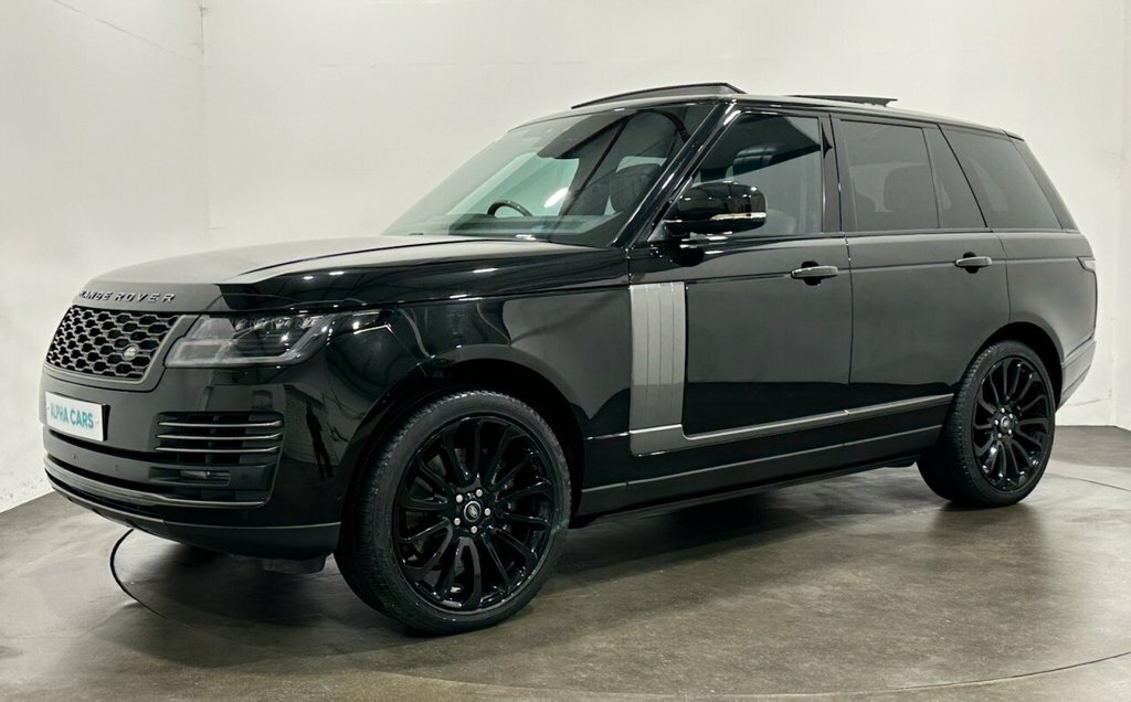 Land Rover Range Rover 4.4L Autobiography 5dr DK69VKE Black #2