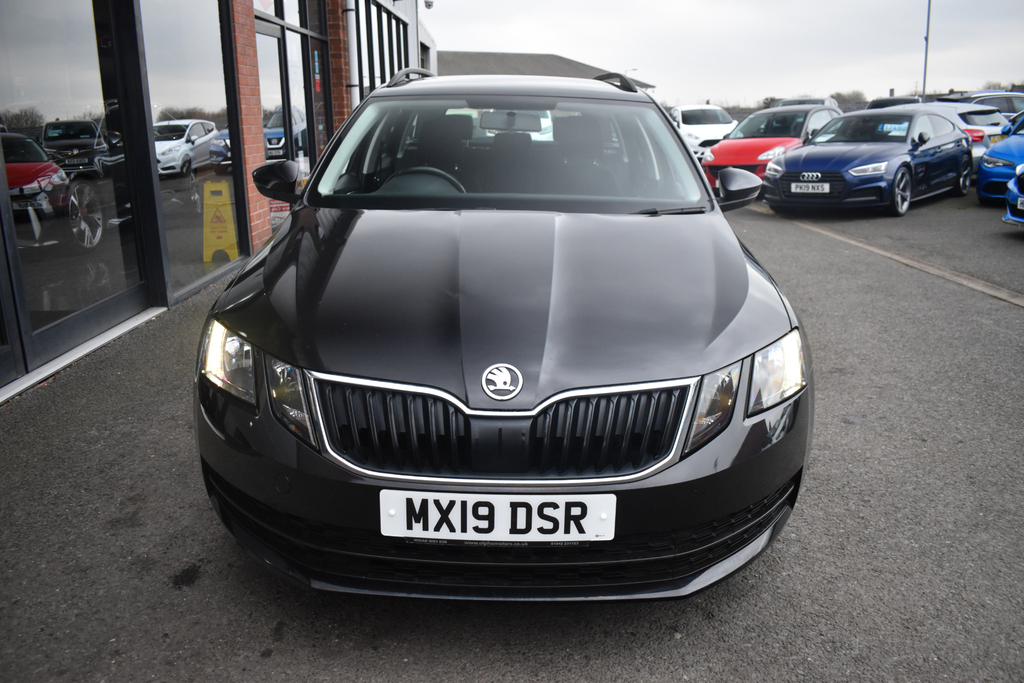 Skoda Octavia 1.6 Tdi S Hatchback Euro 6 Ss MX19DSR #3