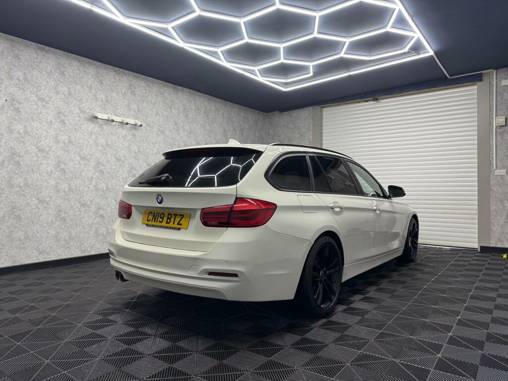 BMW 3 Series 3.0 330D M Sport Touring Euro 6 Ss CN19BTZ White #4