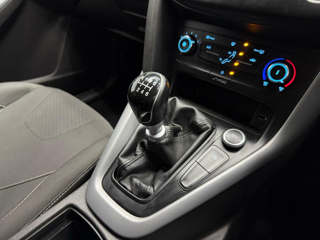 Ford Focus 1.5 Tdci Zetec Euro 6 Ss WO15NBE Grey #5