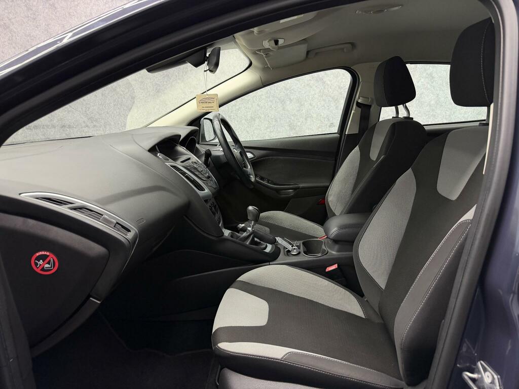 Ford Focus 1.6 Tdci Zetec S Euro 5 Ss MK64YWD Grey #3