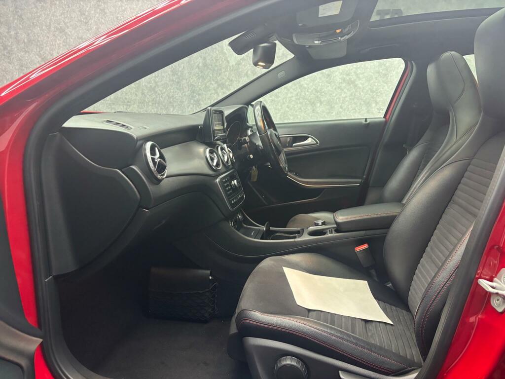 Mercedes-Benz GLA Class 2.1 Gla220d Amg Line Premium Plus 7G-dct 4Matic ND15DPF Red #3