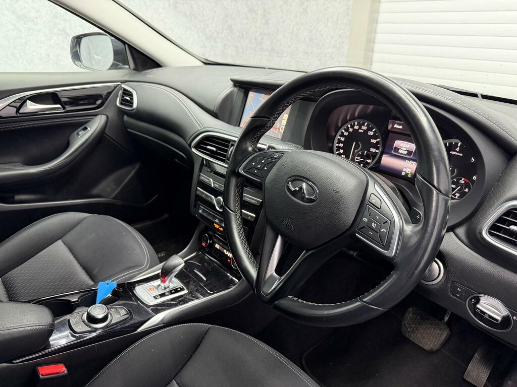 Infiniti QX30 2.2D Premium Dct Awd Euro 6 Ss Black #2
