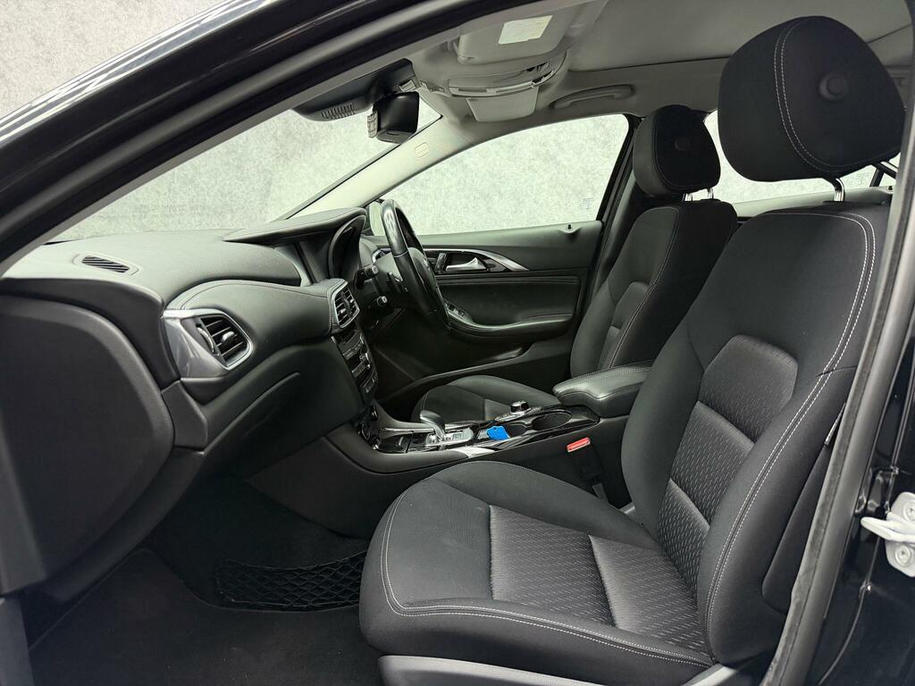 Infiniti QX30 2.2D Premium Dct Awd Euro 6 Ss Black #3