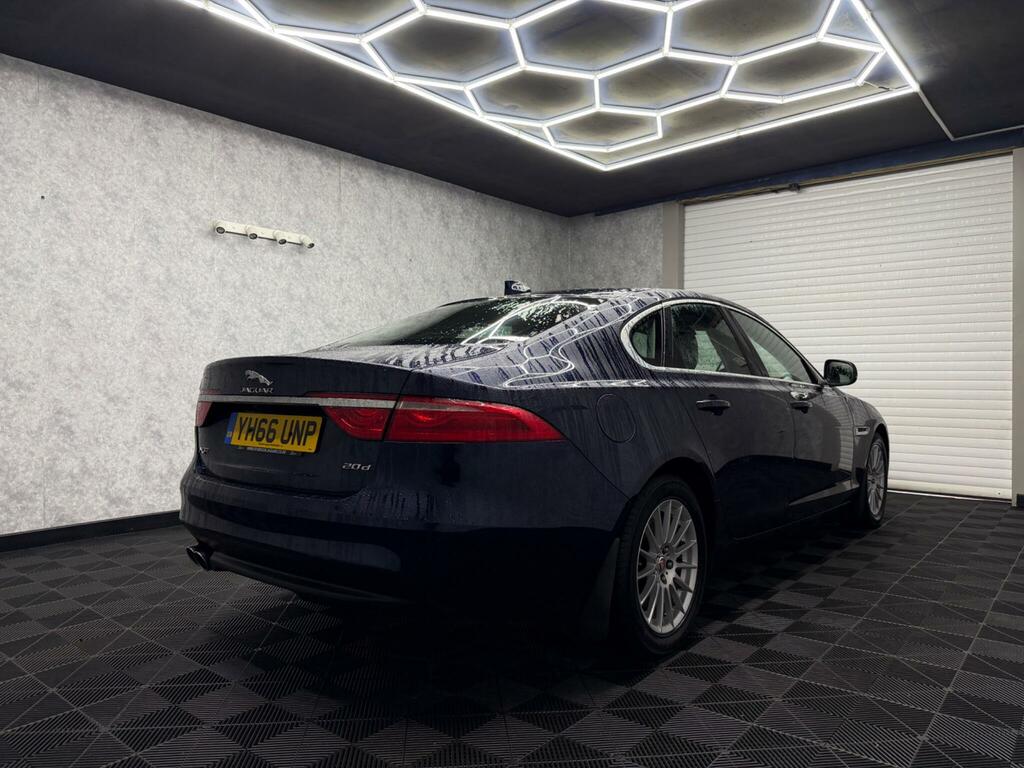 Jaguar XF 2.0D Prestige Euro 6 Ss Blue #4