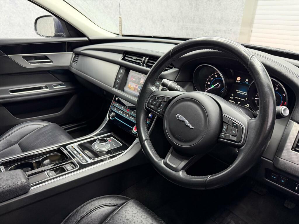 Jaguar XF 2.0D Prestige Euro 6 Ss Blue #2