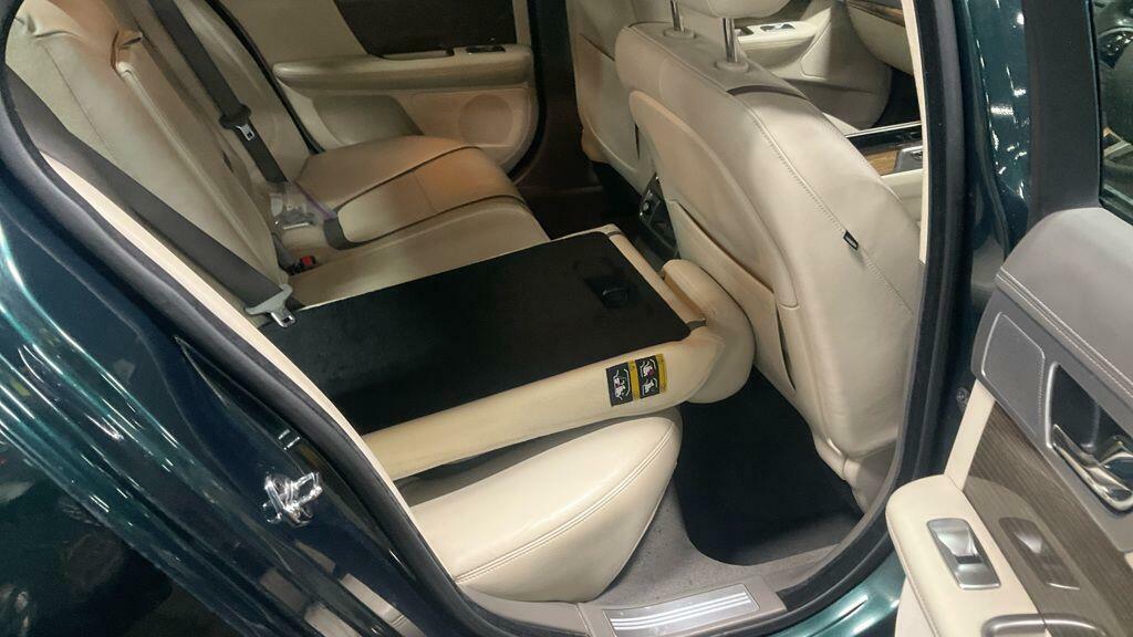 Jaguar XF 2.2D Portfolio Euro 5 Ss Green #3