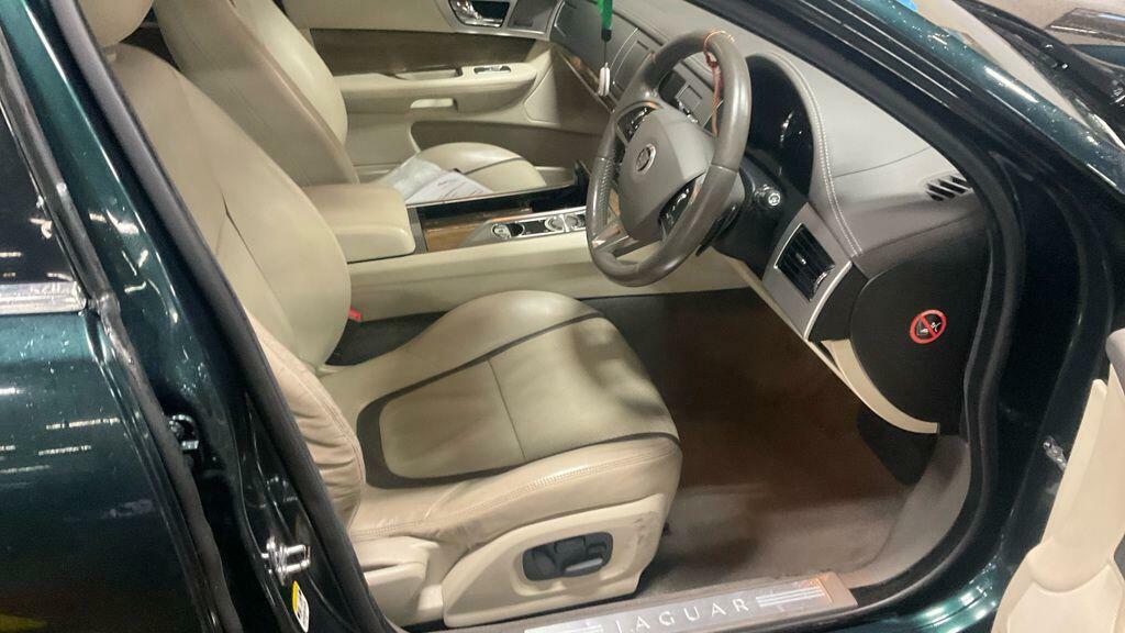 Jaguar XF 2.2D Portfolio Euro 5 Ss Green #2