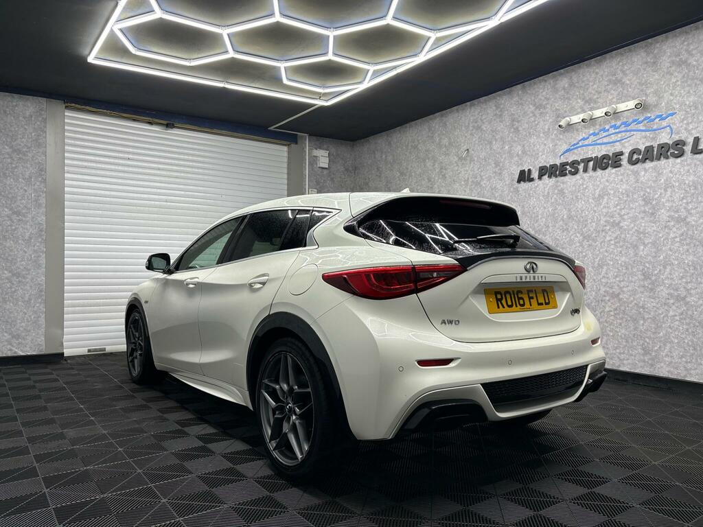 Infiniti Q30 2.2D Sport Dct Awd Euro 6 Ss RO16FLD White #4