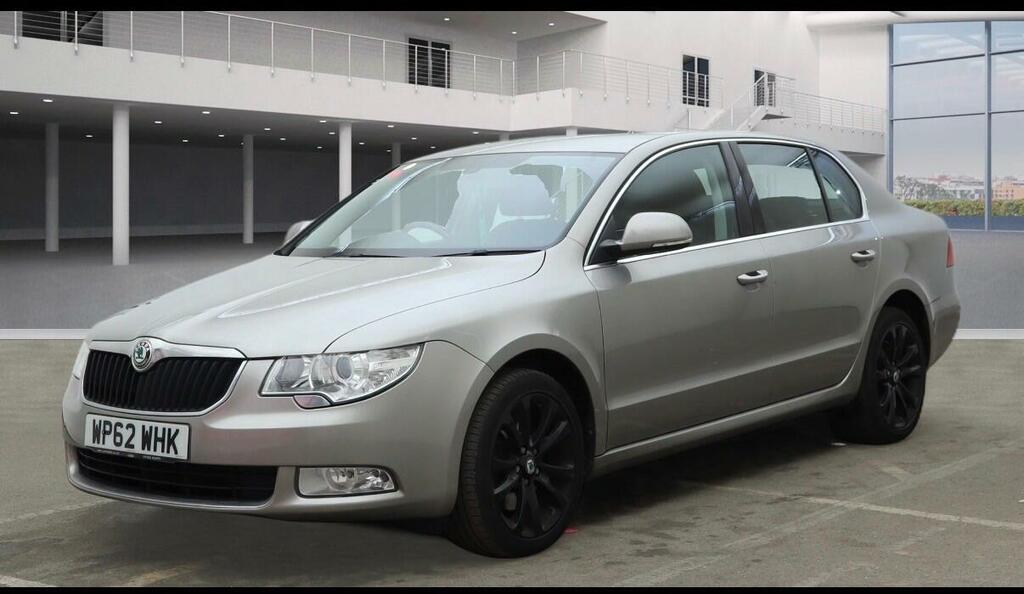 Skoda Superb Se Beige