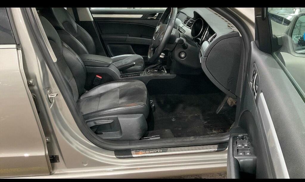 Skoda Superb Se Beige #2