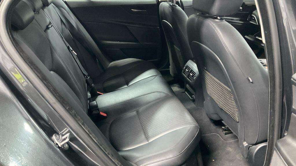 Jaguar XE 2.0D Portfolio Euro 6 Ss OW65CGV Grey #3