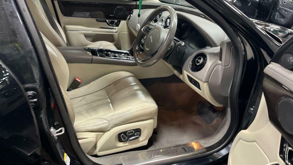 Jaguar XJ 3.0 V6 Portfolio Euro 5 Ss Black #2