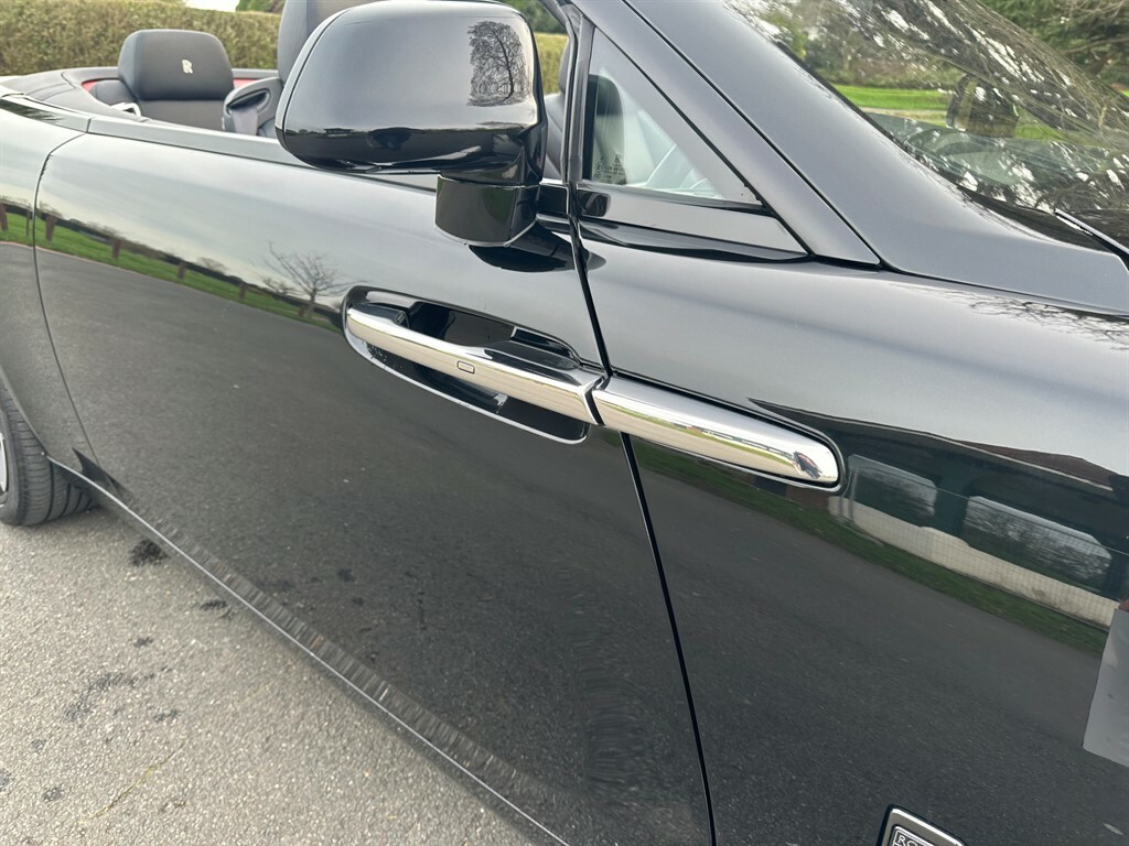 Rolls-Royce Dawn Dawn V12 Black #21