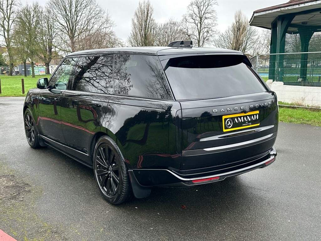 Land Rover Range Rover Autobiography Black #2