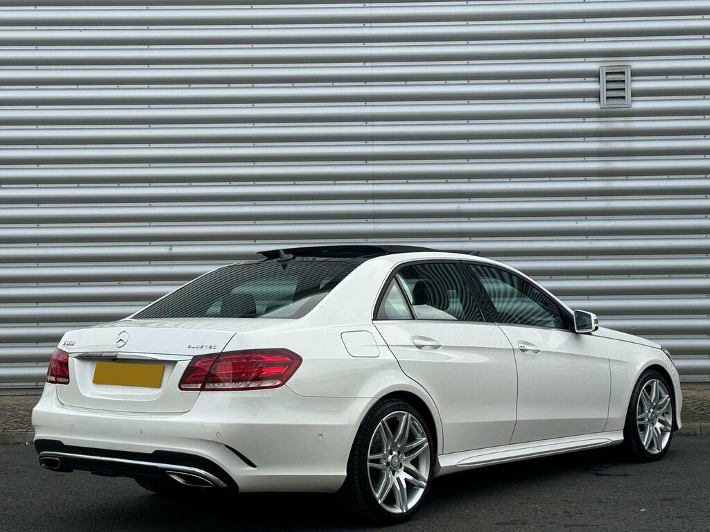 Mercedes-Benz E Class Saloon 3.0 E350 V6 Bluetec Amg Line G-tronic Euro MM15WNO White #6