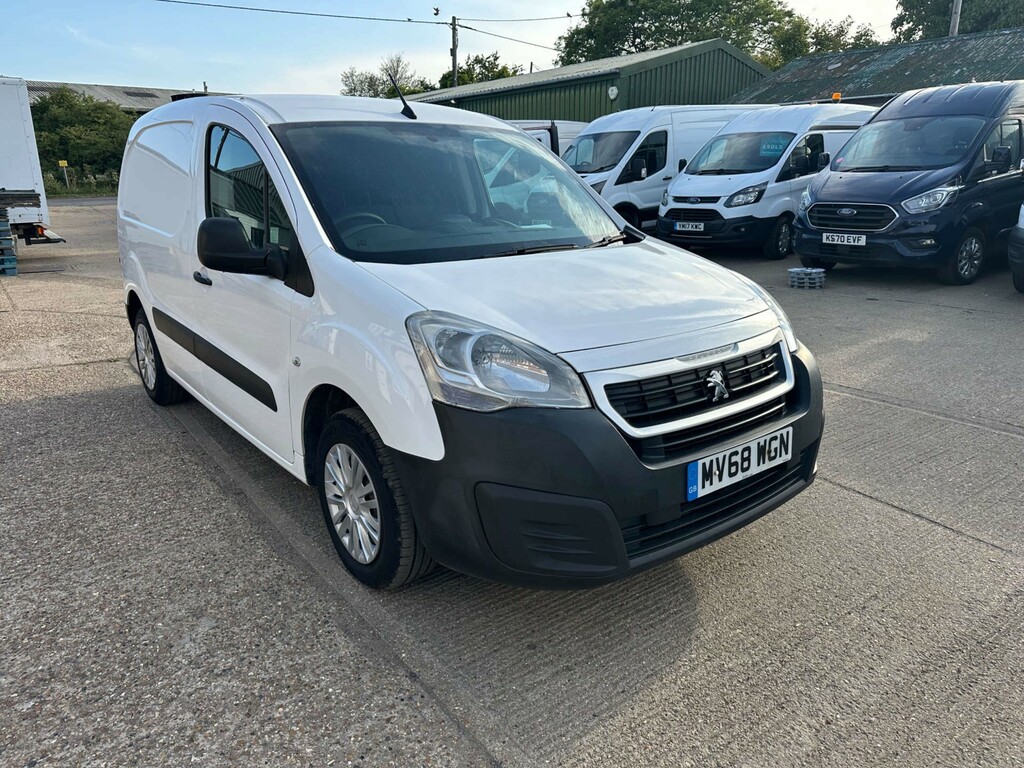 Peugeot Partner Bluehdi 854 Professional Panel Van L MV68WGN White #2