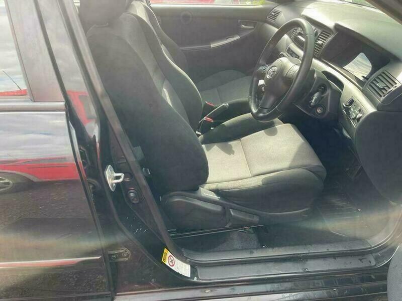 Toyota Corolla 1.6 Vvt-i T3 Hatchback Black #3