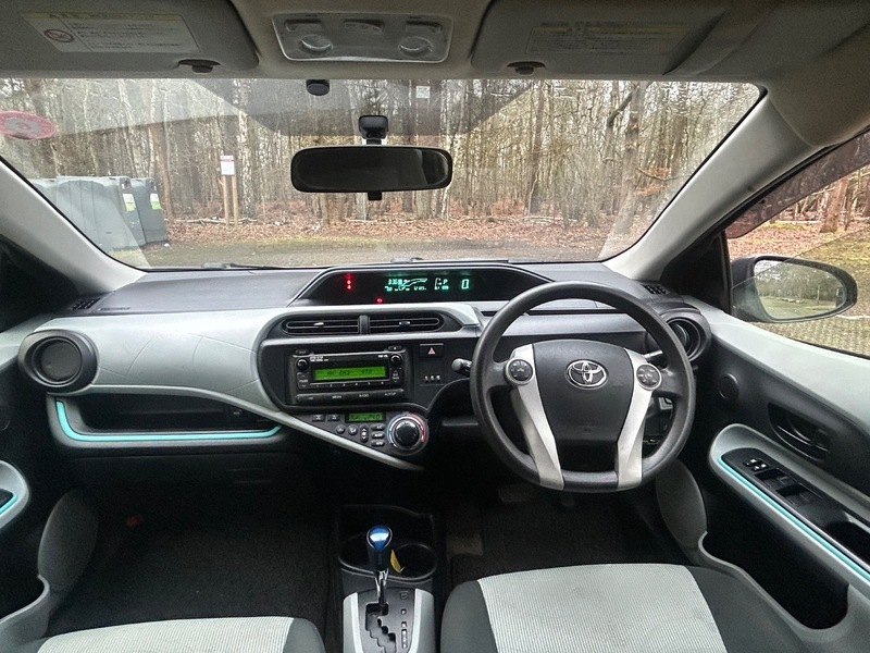 Toyota Aqua Hybrid Auto Silver #8