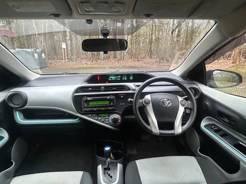 Toyota Aqua Hybrid Auto Silver #3