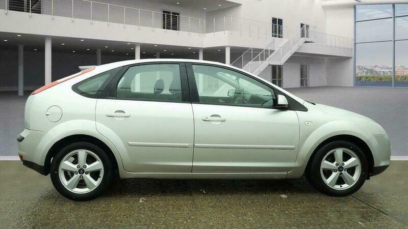Ford Focus 1.6 Zetec Climate Silver #6