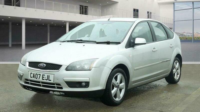 Ford Focus 1.6 Zetec Climate Silver #2