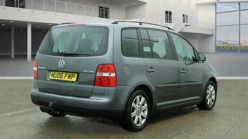 Volkswagen Touran 2.0 Tdi Se Dsg Grey #5