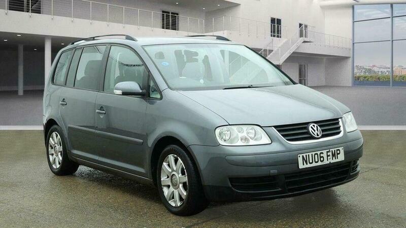Volkswagen Touran 2.0 Tdi Se Dsg Grey