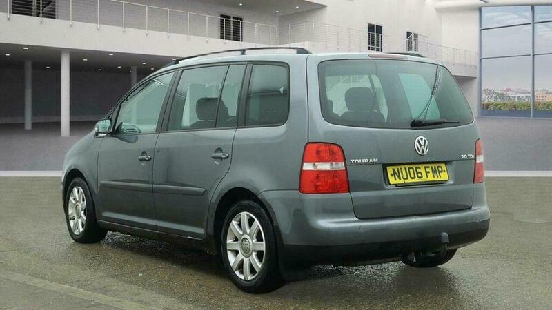 Volkswagen Touran 2.0 Tdi Se Dsg Grey #2