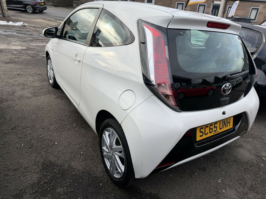 Toyota Aygo Hatchback 1.0 Vvt-i X-pression 2016 SC65UNH White #6