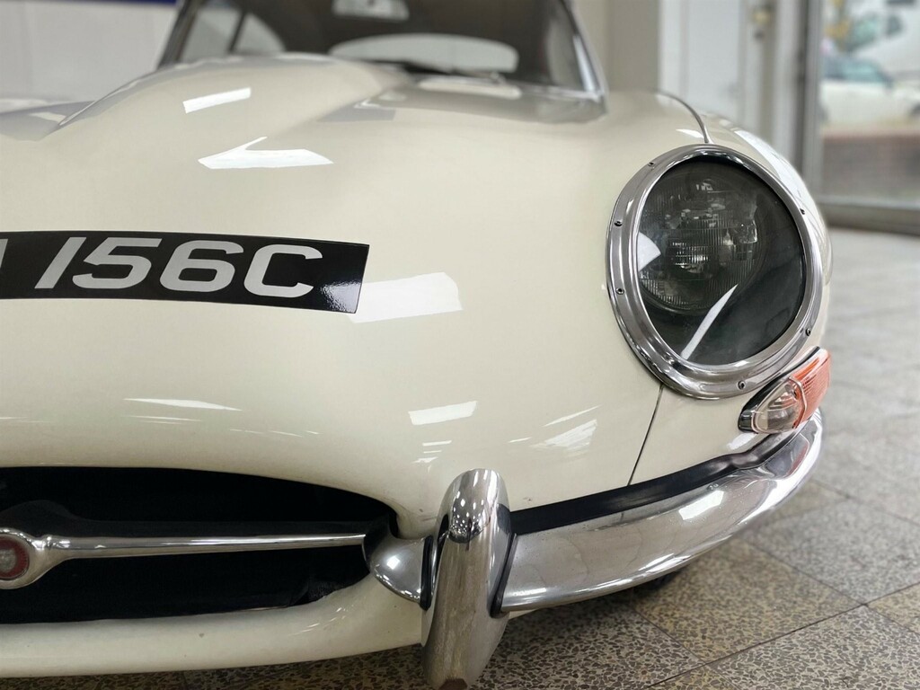 Jaguar E-Type Petrol AAA156C White #3