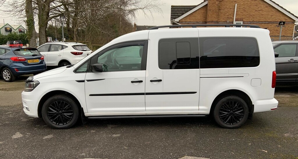 Volkswagen Caddy Maxi Life 2.0 Tdi Bluemotion Tech Dsg Euro 6 Ss SG18MHA White #4