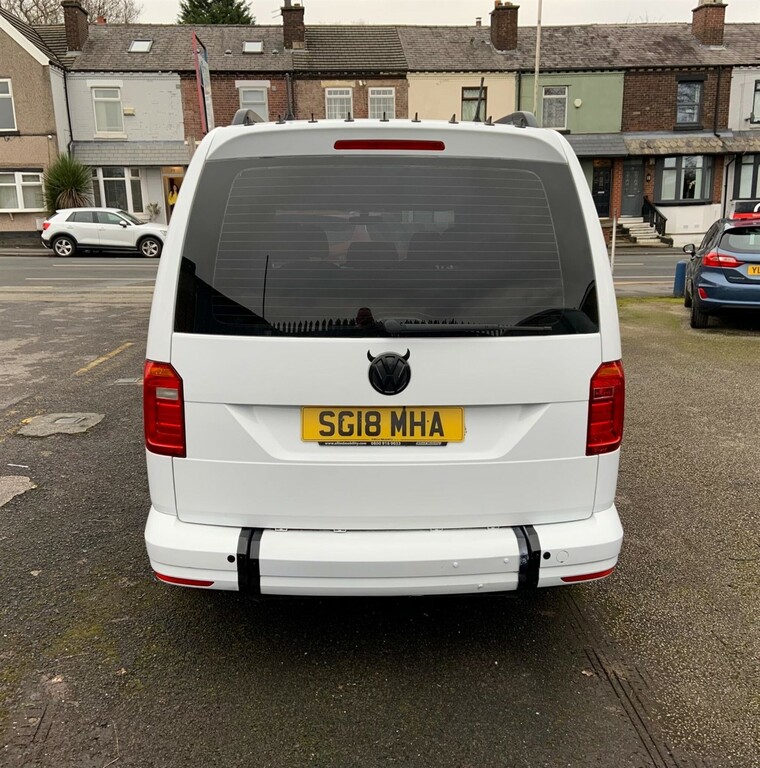 Volkswagen Caddy Maxi Life 2.0 Tdi Bluemotion Tech Dsg Euro 6 Ss SG18MHA White #6