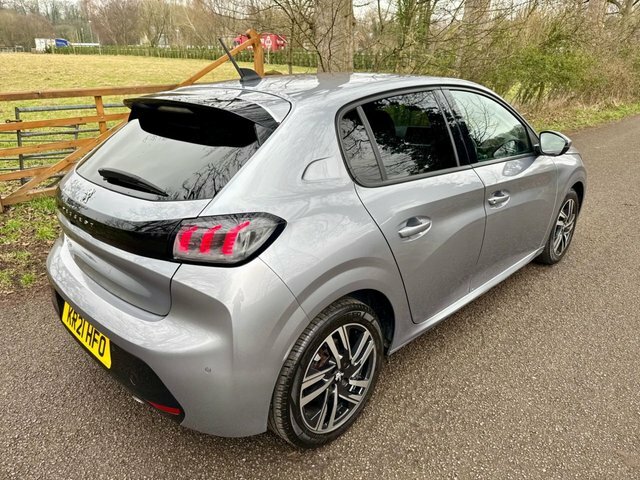 Peugeot 208 1.2 Puretech Allure Premium Hatchback M KR21HFO Grey #4