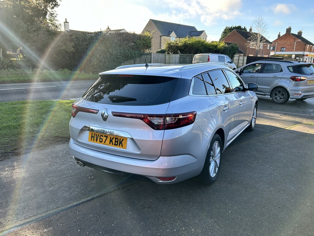 Renault Megane Estate 1.5 Dynamique Nav Dci 110 2017 HV67KBK Silver #5