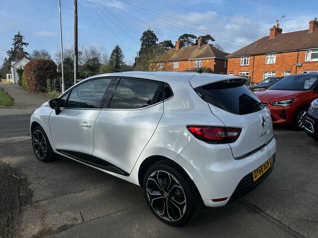 Renault Clio Hatchback 1.5 Iconic Dci 90 My18 2018 DY68BZW White #3