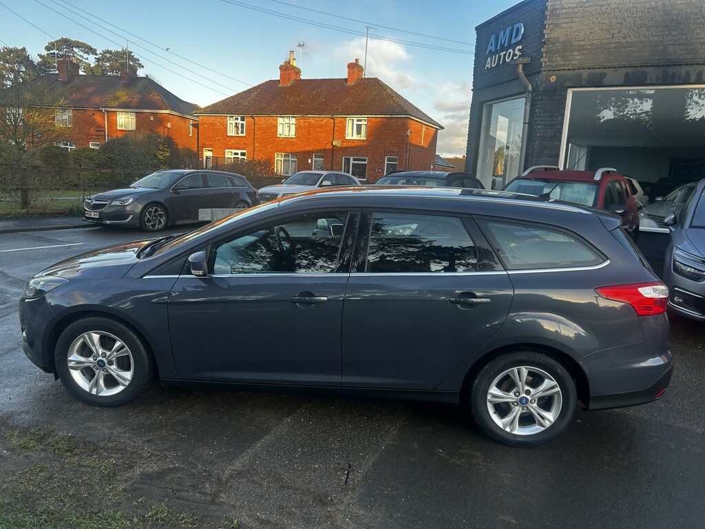 Ford Focus Estate 1.0 T Ecoboost Zetec 2012 EA12TUJ Grey #2